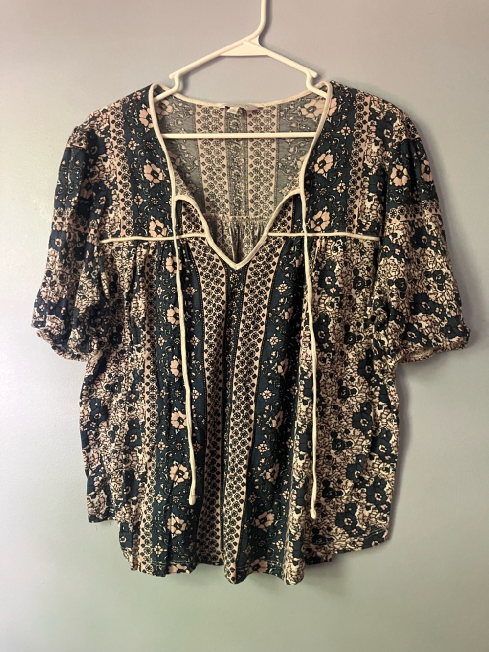 Lucky Brand Dark Green and Cream Floral Peasant Tunic